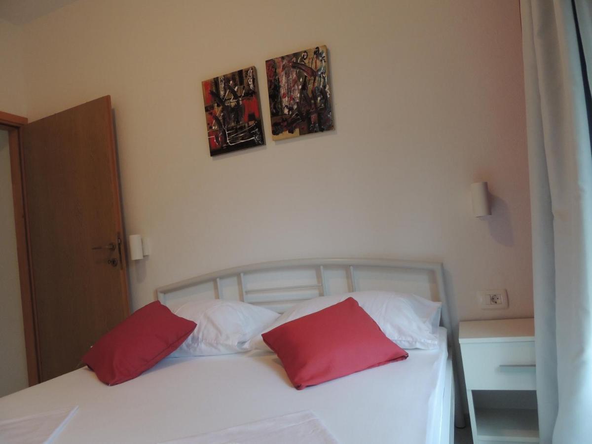 Apartments Suljic - Cash Only Property Stari Grad  Ngoại thất bức ảnh